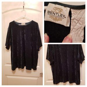 Forest green crushed velvet short sleeve roundneck